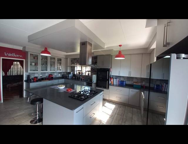 3 BEDROOM HOUSE FOR SALE IN PRETORIA GARDENS